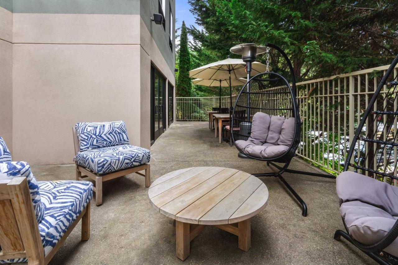 Holiday Inn & Suites Bothell An Ihg Hotel Екстериор снимка
