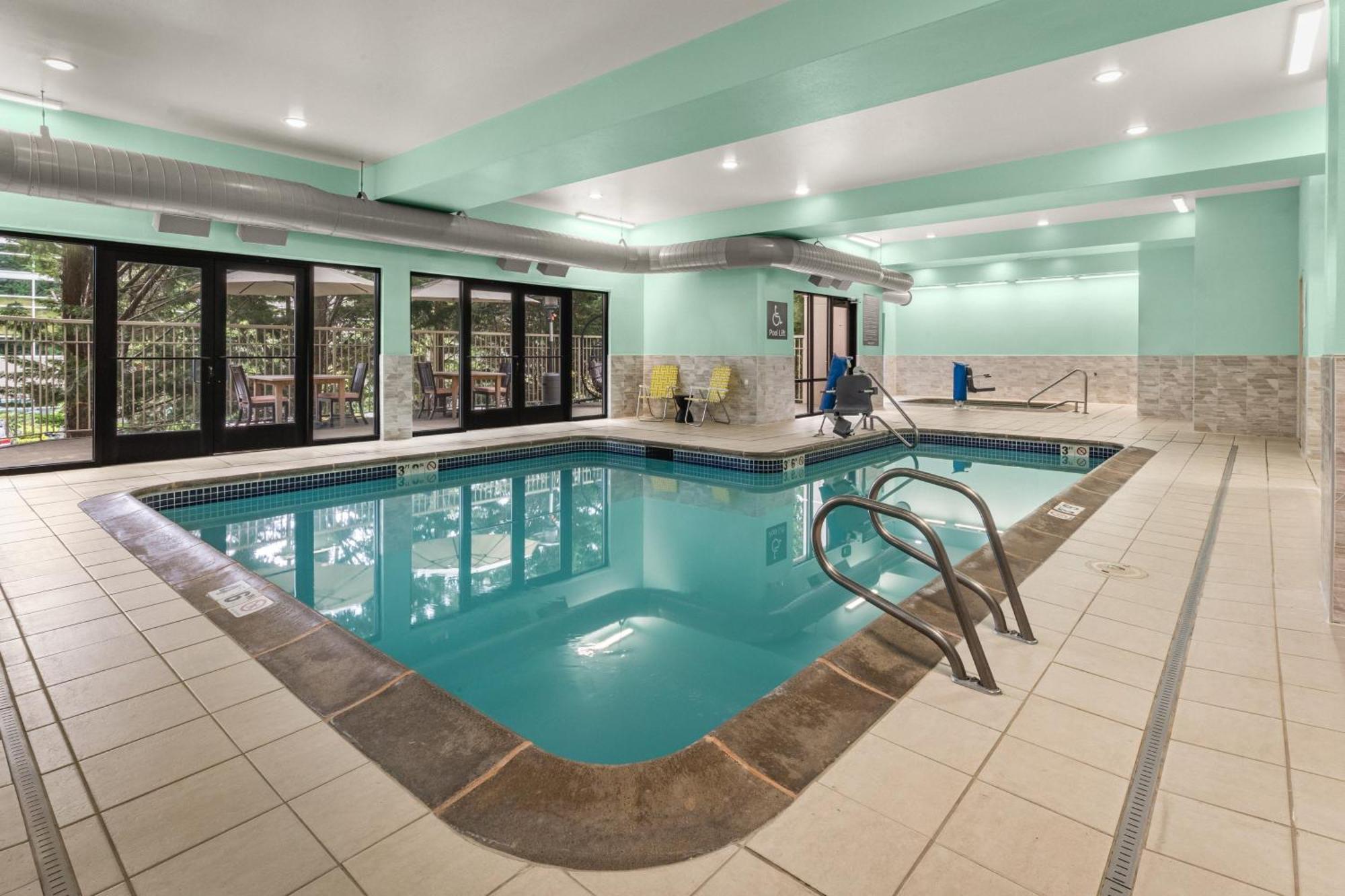 Holiday Inn & Suites Bothell An Ihg Hotel Екстериор снимка